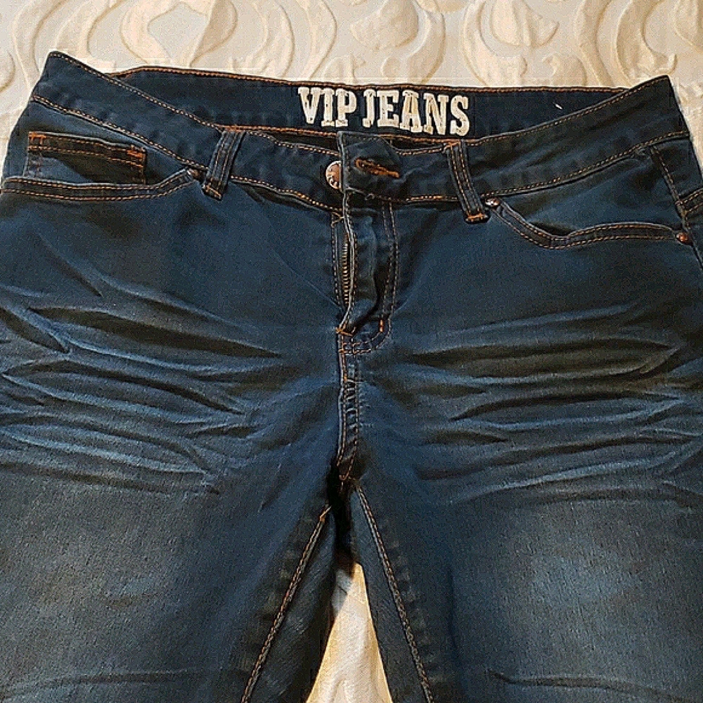 Jeans - Picture 2 of 3